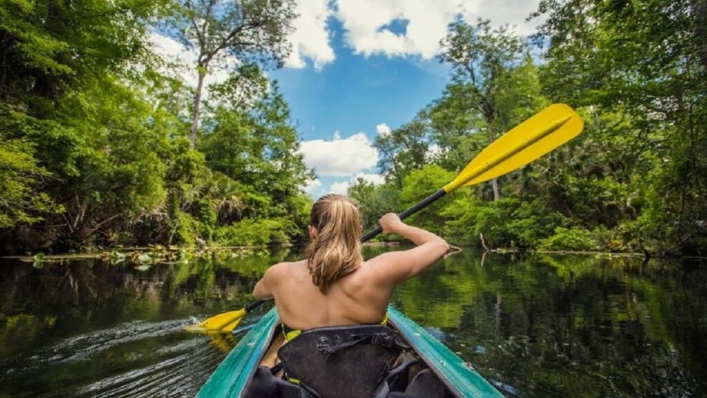 What are the health benefits of kayaking