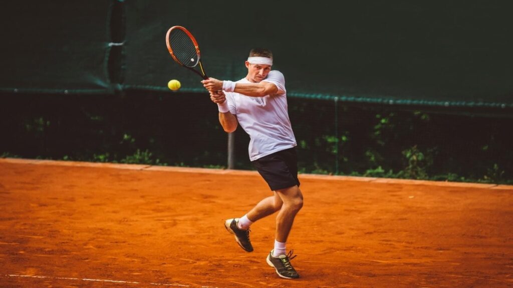 A Comprehensive Guide to Choosing Your Ideal Tennis Shoes